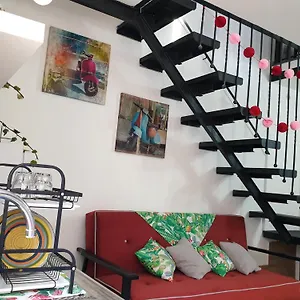 https://la-casa-di-frida-catania.sicilyhotelsitaly.net